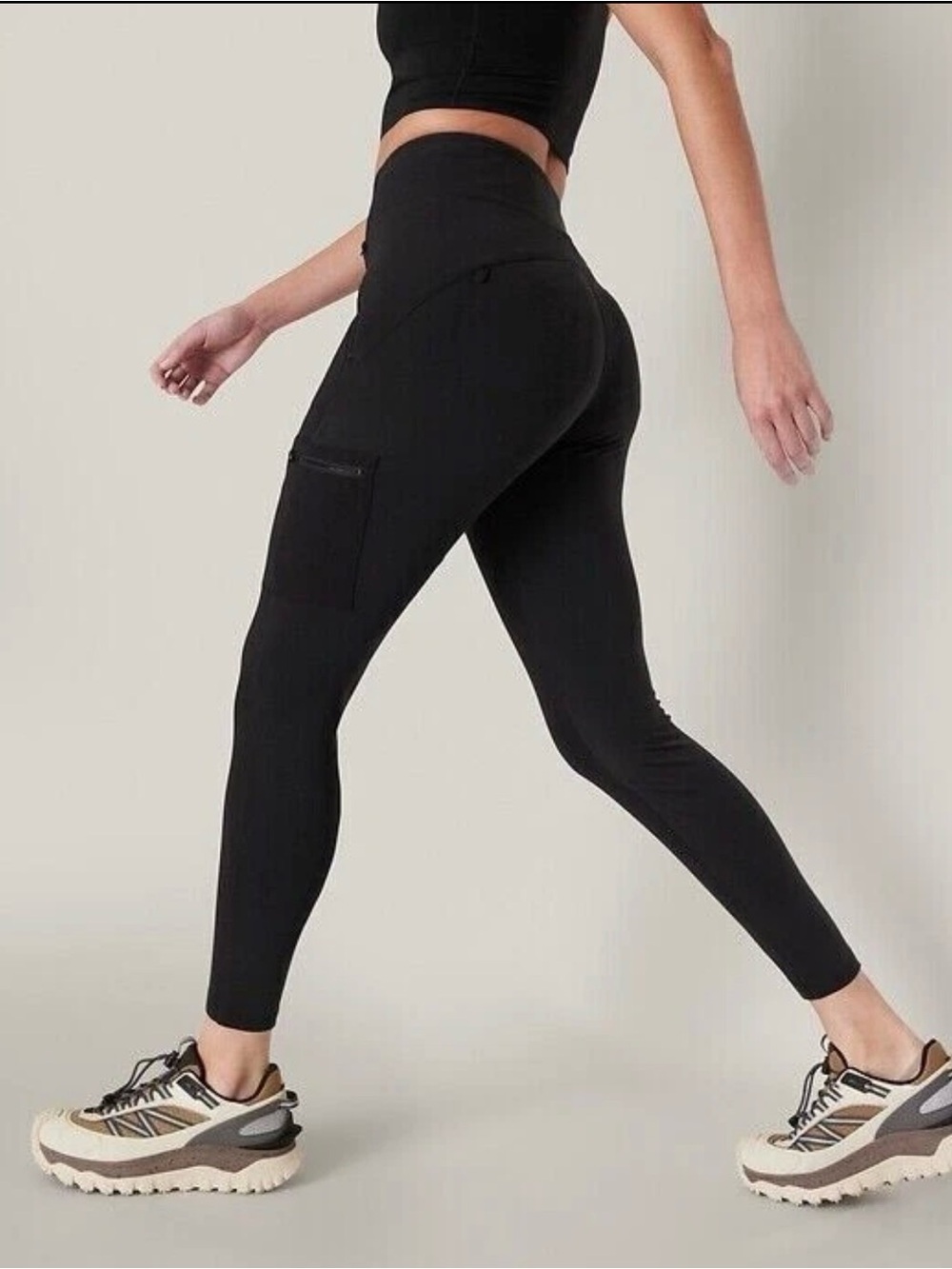 Athleta Headlands Hybrid Cargo Tights Black High Rise Leggings Six Pockets Sz 6